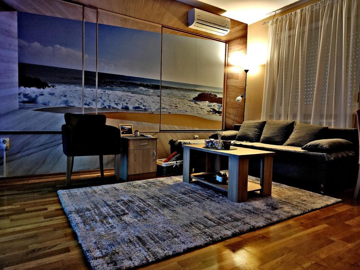 Apartman Espresso Sa Parkingom Sremska Mitrovica Dış mekan fotoğraf